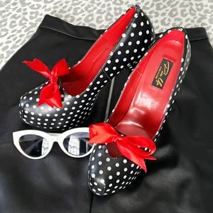 Pin-Up Couture Polka Dot Platform Heels Size 10
